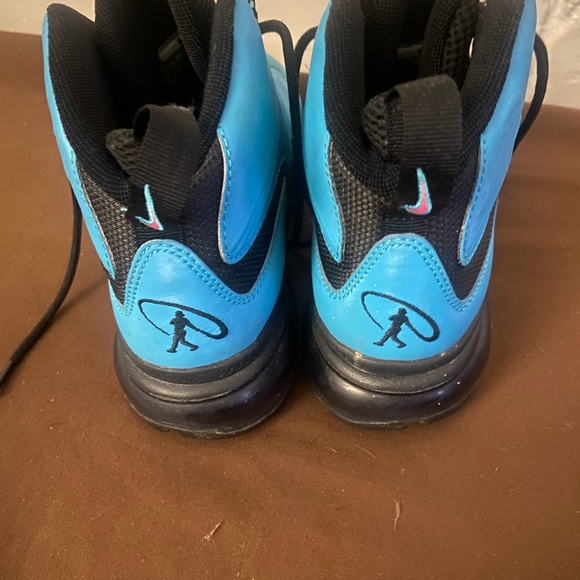 Size 5.5y turquoise, hot, pink, and black Nike Griffey’s. Worn a couple times - Picture 3 of 4